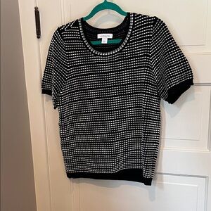 Liz Claiborne Black and White Crew Neck Sweater